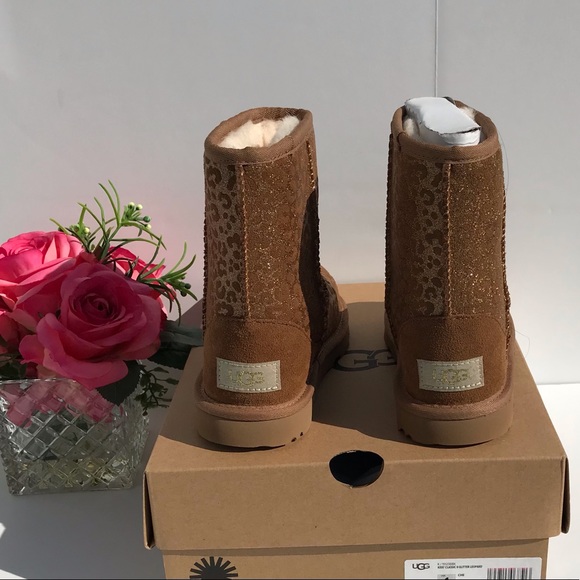 UGG Classic II Glitter Leopard - Picture 3 of 7
